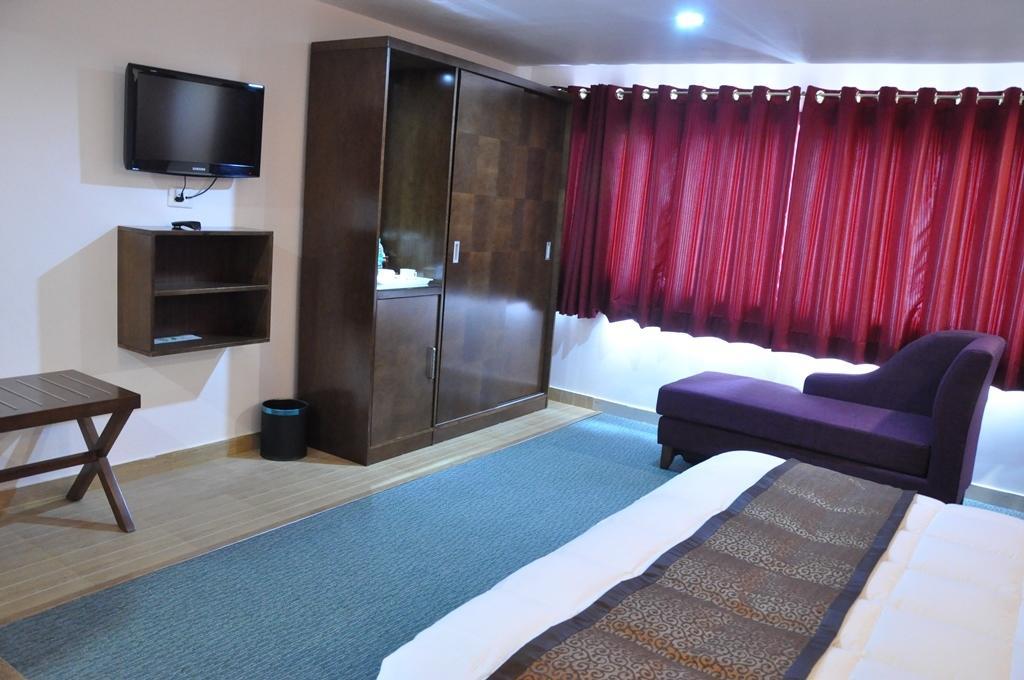 Silk Route Hotel Guwahati Exterior foto