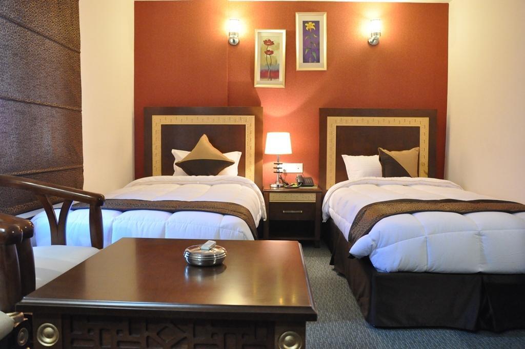 Silk Route Hotel Guwahati Exterior foto