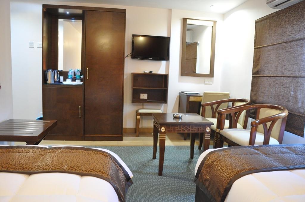 Silk Route Hotel Guwahati Exterior foto