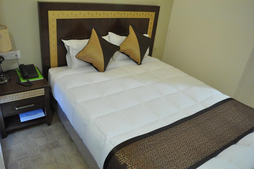 Silk Route Hotel Guwahati Exterior foto